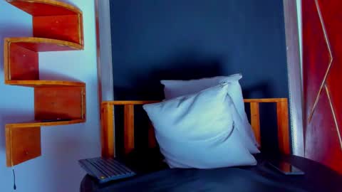 AquilesElpapi online show from 03-23-26, 09:41