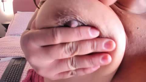  Ara Ferrer  online show from 02-03-26, 08:47