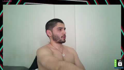 Snapshot of arab_b chatting on 06-08-26, 02:28 Thiago online show from 06-08-26, 02:28