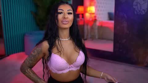 Snapshot of arabellaposh chatting on 10-11-25, 05:50 arabellaposh online show from 10-11-25, 05:50