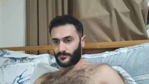 Snapshot of arabhairy90 chatting on 12-03-24, 05:01 hairycub online show from 12-03-24, 05:01