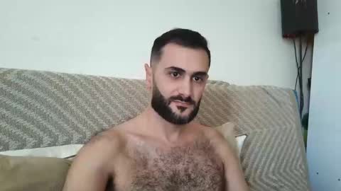 Snapshot of arabhairy90 chatting on 12-20-24, 08:17 hairycub online show from 12-20-24, 08:17
