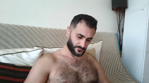 Snapshot of arabhairy90 chatting on 12-24-24, 09:39 hairycub online show from 12-24-24, 09:39