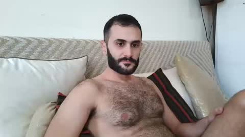 Snapshot of arabhairy90 chatting on 02-13-25, 09:41 hairycub online show from 02-13-25, 09:41
