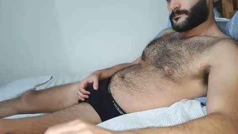 Snapshot of arabhairy90 chatting on 03-10-25, 03:09 hairycub online show from 03-10-25, 03:09