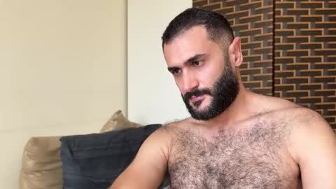 Snapshot of arabhairy90 chatting on 11-04-25, 07:07 hairycub online show from 11-04-25, 07:07
