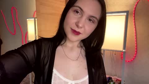 Snapshot of arabunyan chatting on 06-18-26, 04:22 Emi online show from 06-18-26, 04:22