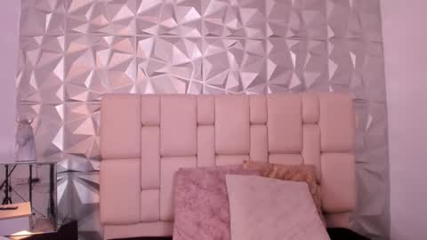 Snapshot of ardent__ chatting on 12-16-25, 07:19 online show from 12-16-25, 07:19