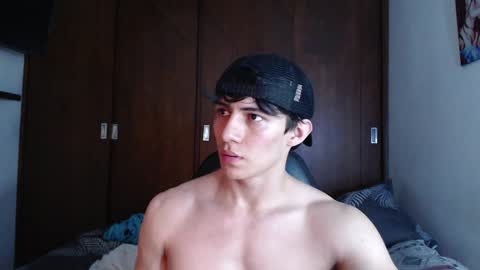 Snapshot of ares_aestheticgod chatting on 12-15-24, 11:42 Ares D online show from 12-15-24, 11:42