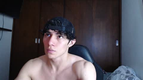 Snapshot of ares_aestheticgod chatting on 02-03-25, 02:47 Ares D online show from 02-03-25, 02:47