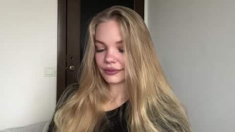 Snapshot of argeliaboivin chatting on 11-27-25, 05:42 Amelia online show from 11-27-25, 05:42