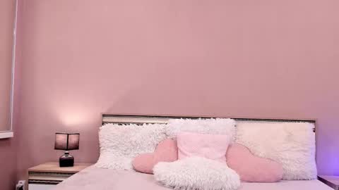 Ariel online show from 02-24-26, 05:11