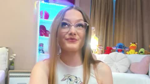 Ariel online show from 03-20-26, 04:12