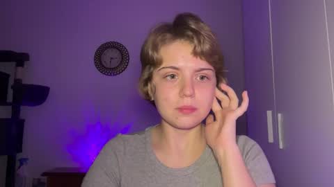 Snapshot of ari_crystal chatting on 03-03-26, 04:13 ari_crystal online show from 03-03-26, 04:13