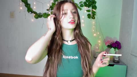 Snapshot of ari_kat666 chatting on 02-07-25, 07:40 ari online show from 02-07-25, 07:40