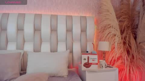 ari_lynn_ online show from 04-16-26, 03:07