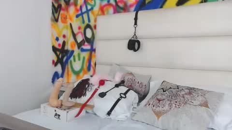 aria online show from 12-23-24, 03:23