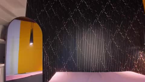 Snapshot of aria_millers_ chatting on 11-08-25, 11:21 Aria Millers online show from 11-08-25, 11:21