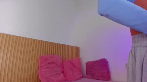 Snapshot of aria_millers_ chatting on 02-11-26, 11:37 Aria Millers online show from 02-11-26, 11:37