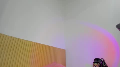 Snapshot of aria_millers_ chatting on 02-27-26, 11:32 Aria Millers online show from 02-27-26, 11:32