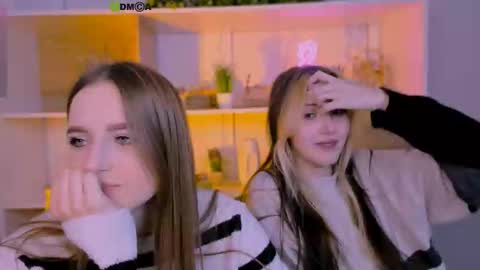 Luna online show from 10-10-25, 07:13