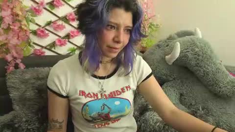 Snapshot of aria_silk chatting on 06-23-26, 09:57 aria_silk online show from 06-23-26, 09:57