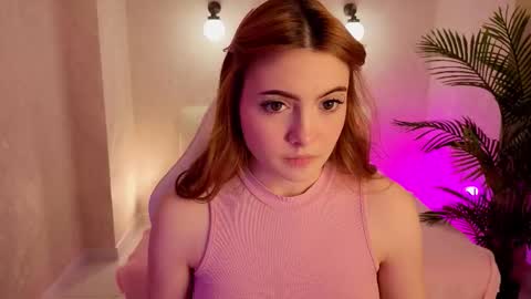 Snapshot of ariabishop chatting on 11-20-25, 08:47 Daniela online show from 11-20-25, 08:47