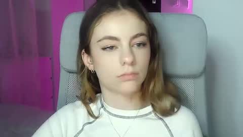 AriaCreazy online show from 01-31-25, 04:17