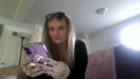 Snapshot of ariadams chatting on 02-24-25, 08:14 ari adams online show from 02-24-25, 08:14