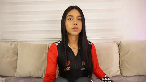 Snapshot of ariadna5 chatting on 01-26-25, 04:09 ARIADNA online show from 01-26-25, 04:09