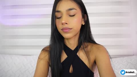 Snapshot of ariadna5 chatting on 09-28-25, 08:20 ARIADNA online show from 09-28-25, 08:20