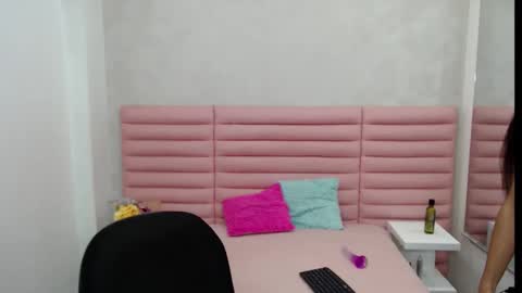 Snapshot of ariadna_princes chatting on 02-02-25, 03:32 ARIADNA online show from 02-02-25, 03:32