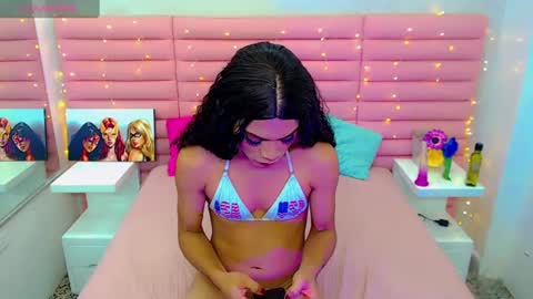 Snapshot of ariadna_princes chatting on 02-14-25, 10:17 ARIADNA online show from 02-14-25, 10:17