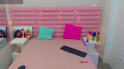 Snapshot of ariadna_princes chatting on 02-15-25, 07:06 ARIADNA online show from 02-15-25, 07:06