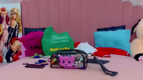 Snapshot of ariadna_princes chatting on 11-30-25, 03:32 ARIADNA online show from 11-30-25, 03:32