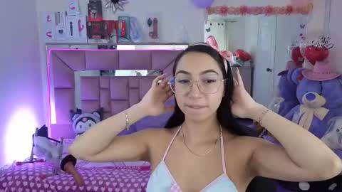 ariadnacappelletty online show from 11-26-25, 03:57