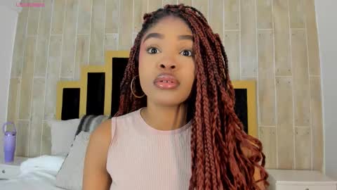 Aria Foster online show from 10-28-25, 12:14