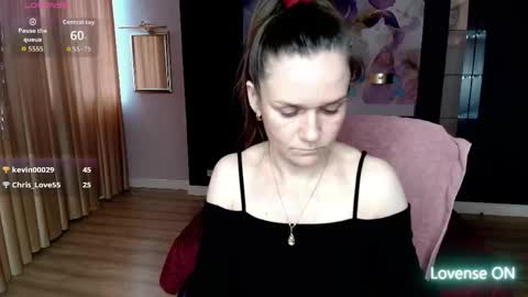 AriaGray online show from 04-11-26, 08:51