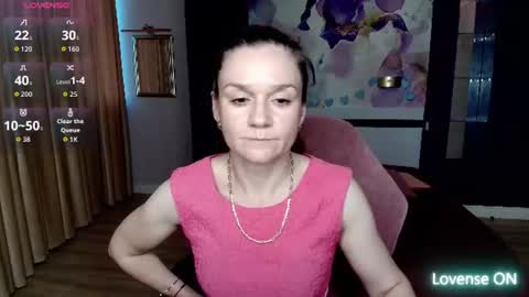 Snapshot of ariagrays chatting on 06-19-26, 02:27 AriaGray online show from 06-19-26, 02:27