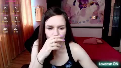 Snapshot of ariagrays chatting on 07-20-26, 12:29 AriaGray online show from 07-20-26, 12:29