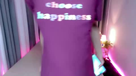 Christine  JorgensenChristmas wish breasts implants  online show from 01-08-26, 06:48