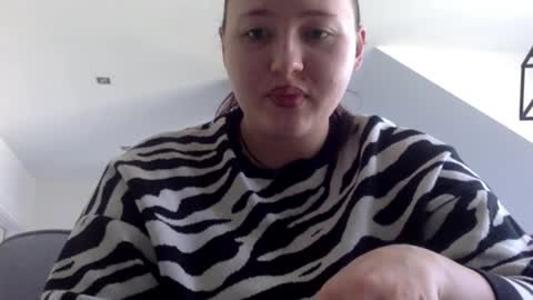 Snapshot of ariakinkygirl chatting on 03-04-26, 09:15 Aria online show from 03-04-26, 09:15