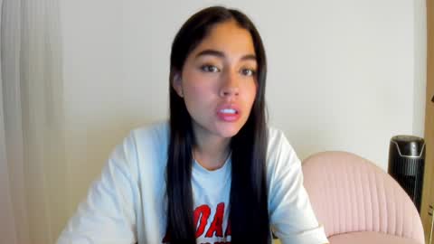 Snapshot of ariamontgomeryyy chatting on 06-16-26, 05:10 Aria Montgomery online show from 06-16-26, 05:10