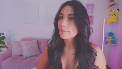 Snapshot of ariana_bae_ chatting on 10-13-25, 12:54 online show from 10-13-25, 12:54