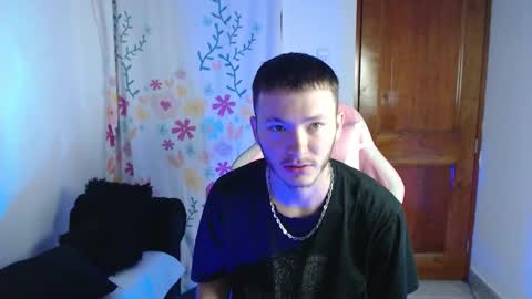 Snapshot of ariana_esteban07 chatting on 03-03-26, 10:32 ariana_esteban07 online show from 03-03-26, 10:32