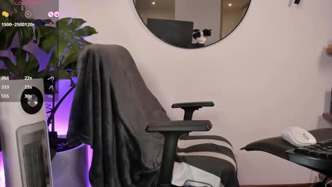 DaniAri - dimension X at night NY time online show from 01-30-25, 06:03