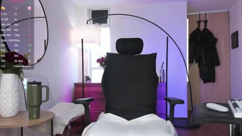 DaniAri - dimension X at night NY time online show from 02-06-26, 02:42