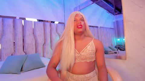 ariana_grande233 online show from 03-14-26, 11:59