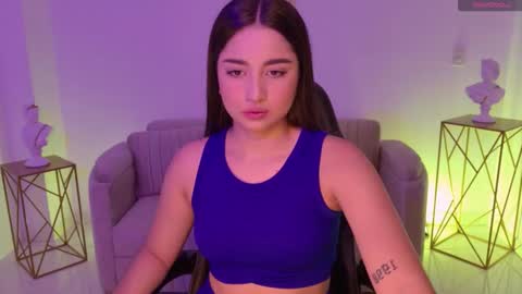 Snapshot of ariana_monroe01 chatting on 11-18-25, 02:50 Ariana online show from 11-18-25, 02:50