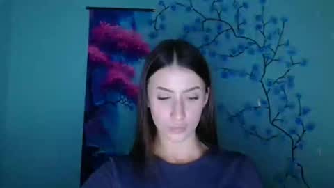 Ariana online show from 11-25-25, 12:49